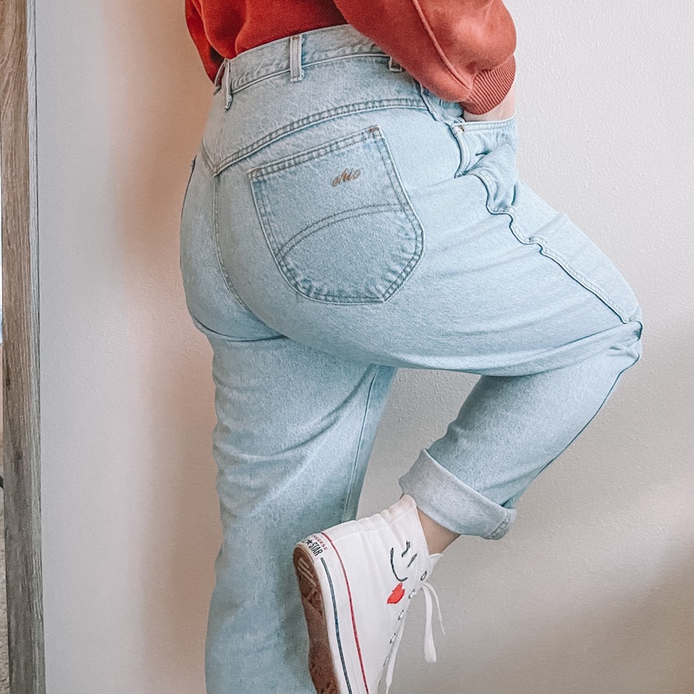 vintage light wash mom jeans